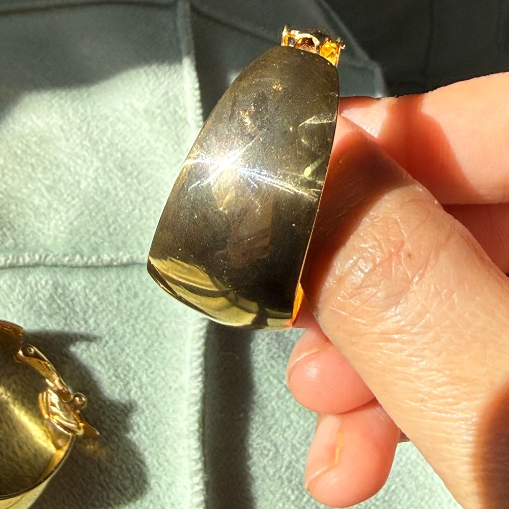 Trifari vintage clip on gold Curved Hoop Earrings - Picture 8 of 10